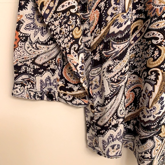 Like New🌼 Blue and Terracotta Blouse - Picture 3 of 16